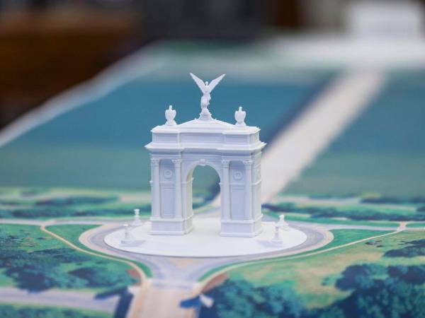 Un “Arco del Triunfo” en las entradas de la ciudad de Washington para conmemorar los 250 años de la independencia del país planea construir el presidente de los Estados Unidos, Donald Trump.