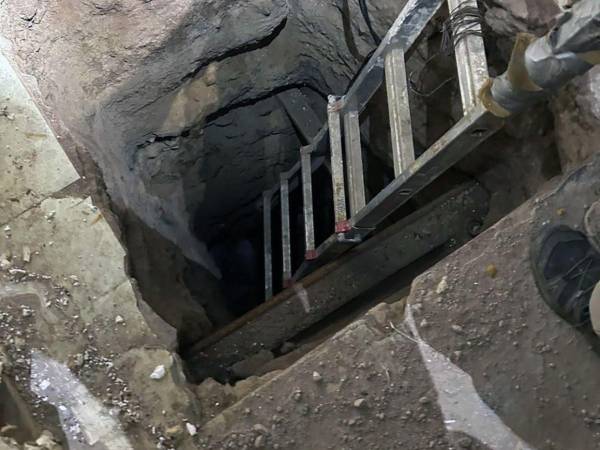 Durante el cateo, fue detenida una persona vinculada a actividades delictivas, a quien se le decomisaron 21 cartuchos.