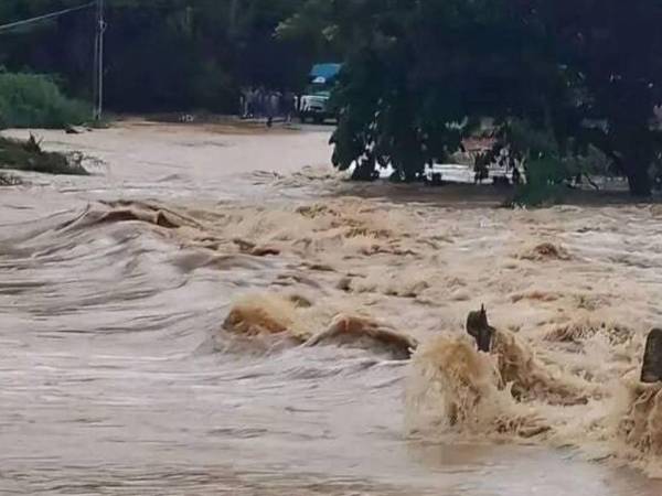 Las precipitaciones provocaron que el acceso por vía férrea a Santiago de Cuba esté cortado.