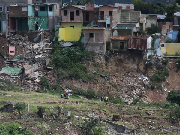 Las intensas lluvias que se han registrado en el Distrito Central en los últimos dos meses, mantienen en constante alerta a los pobladores de la vulnerable colonia Guillen de la capital.