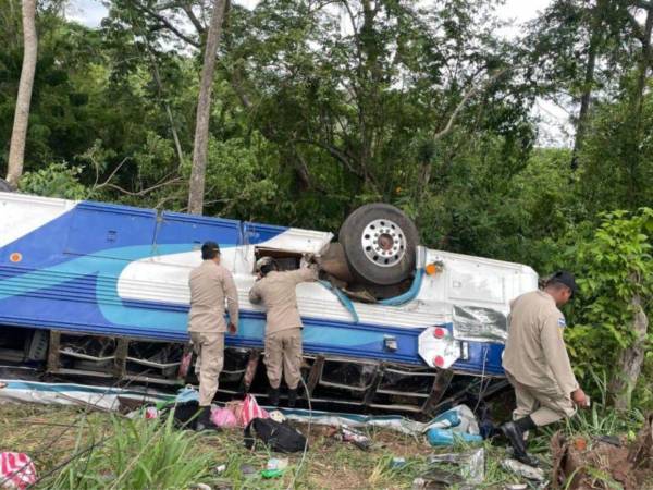 El conductor del bus involucrado en el accidente registrado el pasado 5 de julio en Yoro, que dejó cuatro personas muertas y 19 heridas, permanece bajo custodia policial. ¿Qué se sabe de él y de qué lo acusan?