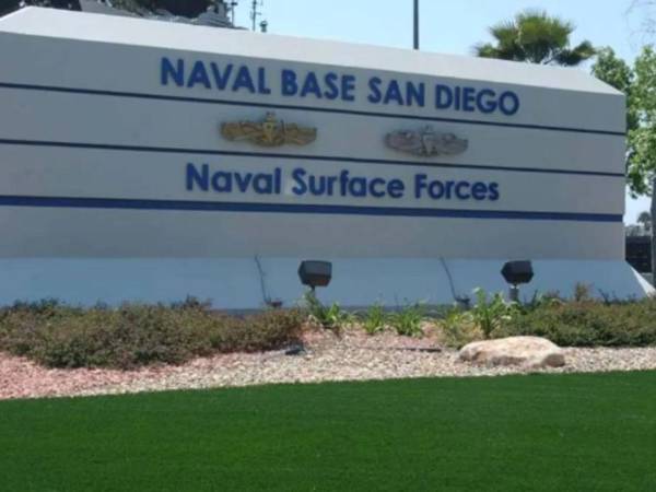 La base naval de San Diego reforzó sus medidas de seguridad.