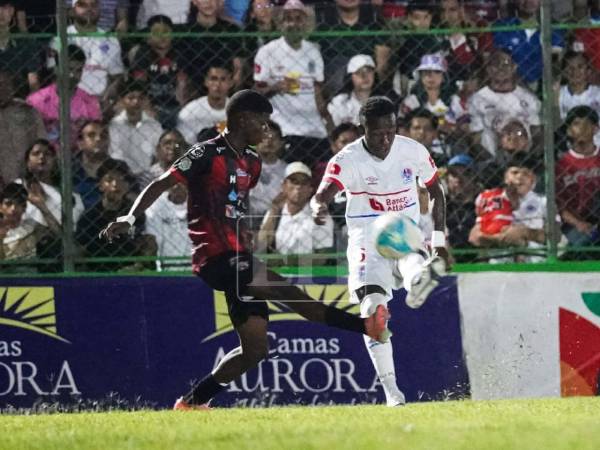 Imágenes del desarrollo del partido.