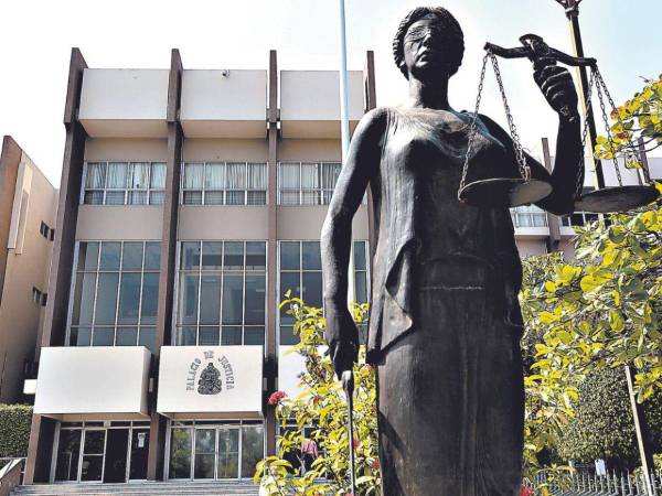 El gobierno instruyó que los empleados públicos trabajen de forma remota los días jueves 24 y viernes 25 de julio de 2025.