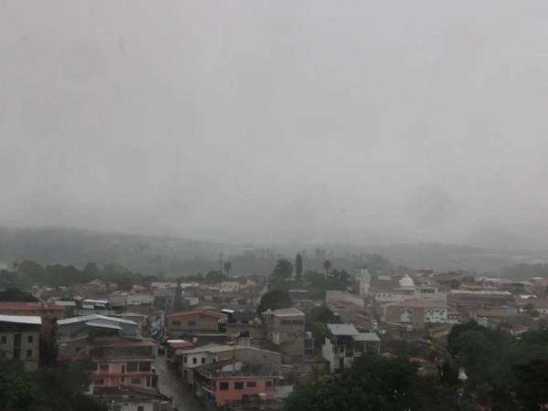 Las autoridades buscan reforzar las acciones de prevención y monitoreo ante las condiciones climáticas adversas que persistirán en las próximas horas.