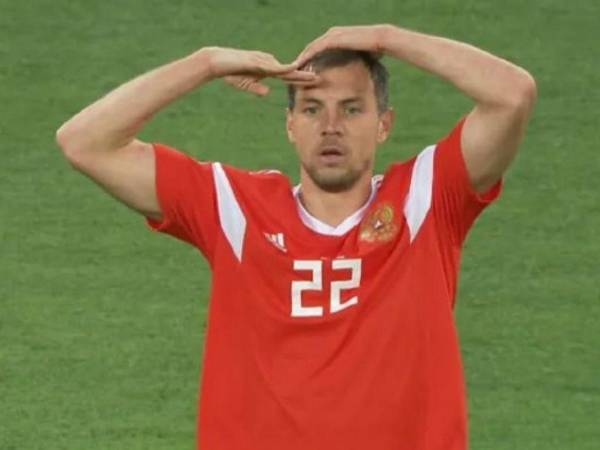 El capitán de la selección rusa de fútbol, Artem Dzyuba, no es tomado en cuenta por conflicto ante Ucrania.