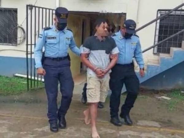 Elementos policiales capturaron al supuesto cabecilla de la banda “El Cabeza” acusado de sicariato y robo de vehiculos.