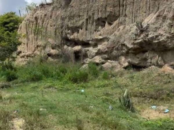 El cadáver calcinado fue encontrado en este paraje solitario, próximo al sector de Miraflores, en Guaimaca.