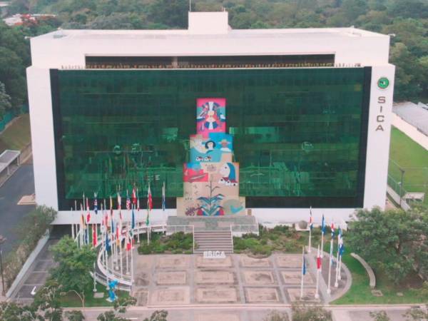 El SICA, creado en Tegucigalpa en 1991, lo integran Belice, Costa Rica, El Salvador, Guatemala, Honduras, Nicaragua, Panamá y República Dominicana como miembros de pleno derecho.
