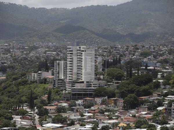 El polvo del Sahara mantendrá condiciones secas sobre Honduras durante este miércoles, mientras una onda tropical incrementará las lluvias a partir del fin de semana.