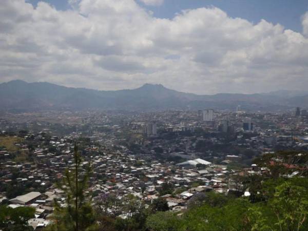 Las lluvias estarán presentes en la mayor parte del país, aunque con menor intensidad y de forma aislada,