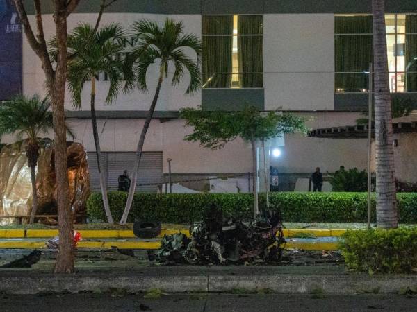 Este es el segundo atentado con coche bomba en Guayaquil en menos de un mes, en medio del “conflicto armado interno” que vive Ecuador por la ofensiva del Gobierno contra bandas criminales.