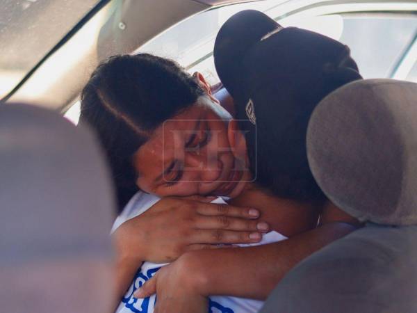 La tragedia que cobró la vida de seis integrantes de una misma familia en San Pedro Sula ha comenzado a movilizar acciones de solidaridad desde diferentes sectores del país. Una de las iniciativas surge desde el Congreso Nacional, donde diputados buscan coordinar ayuda para la madre que perdió a cinco de sus hijos y a una nieta en el incendio.