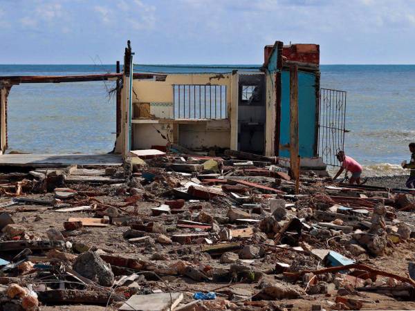 Tras diez días de trayectoria devastadora, el huracán Melissa perdió fuerza y se transformó en ciclón postropical