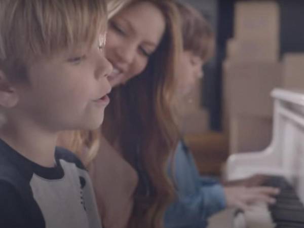 El clip de la colombiana junto a sus hijos desató inquietudes sobre si el padre, Gerard Piqué, podría reclamar a la cantante.