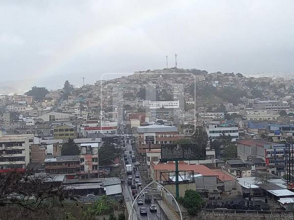 En la región central se pronostica una temperatura máxima de 32 C° y una mínima de 21 C°. Para Tegucigalpa, la máxima será de 29 C° y la mínima de 20 C°.