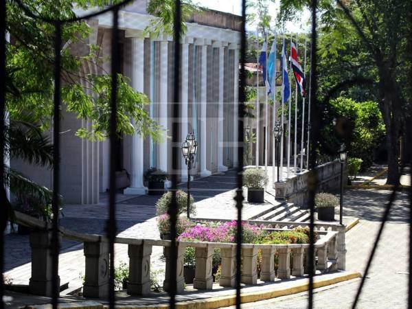 A través de un comunicado oficial, el gobierno de Nasry Asfura anunció el subsidio del 50% del aumento en los combustibles.