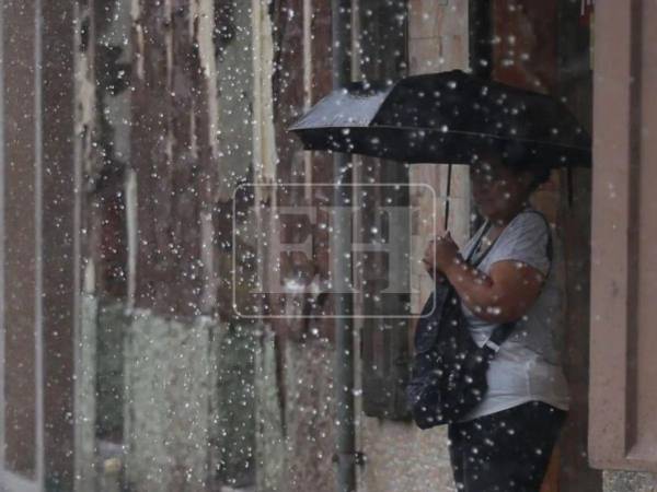 El Centro Nacional de Estudios Atmosféricos, Oceanográficos y Sísmicos (Cenaos) advirtió que las lluvias continuarán este sábado 13 de junio en gran parte del territorio hondureño, debido a la persistencia de humedad y condiciones atmosféricas inestables.