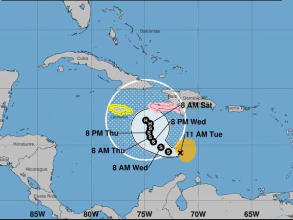 La tormenta tropical Melissa se encuentra en un sistema de baja presión.