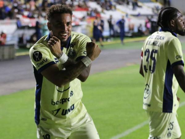 Rodrigo de Olivera llega de marcar al FAS en el torneo de la Concacaf.
