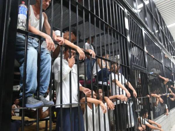 Las reformas propuestas están en consulta en la Corte Suprema de Justicia y serán resueltas en tres días.