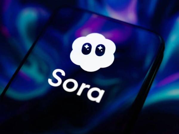 Sora, la plataforma de IA de OpenAI, facilitó la creación de deepfakes que circulaban como hechos reales en redes sociales, un riesgo que EH Verifica documentó antes de su cierre.