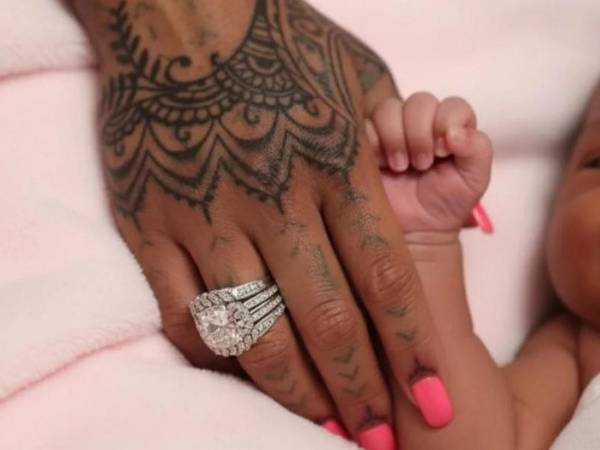 Es el tercer hijo de la pareja, que ya tenía dos chicos, RZA, de 3 años, y Riot, de 2.