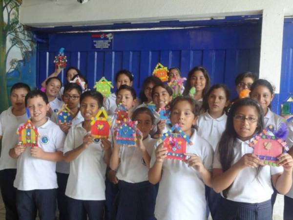 En Interamerican nos esmeramos en la formación personal y social, logrando que nuestros estudiantes desarrollen en la sociedad.