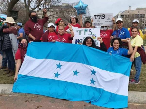 Ahora miles de hondureños corren el peligro de ser deportados de los Estados Unidos al perder este beneficio migratorio.