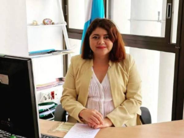 La galena se mostró muy contenta de ser nombrada en el cargo, a dos meses de dejar el cargo.