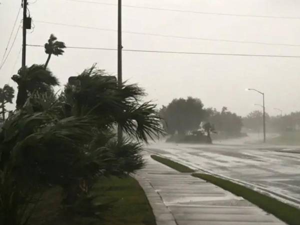 La tormenta Isaías deja al menos cuatro muertos en Alabama y Florida, según confirmaron las autoridades este sábado 10 de octubre.