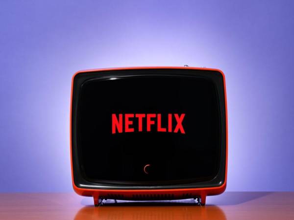 Cuatro astronautas a bordo de la nave Orion sobrevolarán la Luna este lunes en el marco de la misión Artemis II, que Netflix transmite en vivo desde las 11:00 a.m. hora de Honduras.