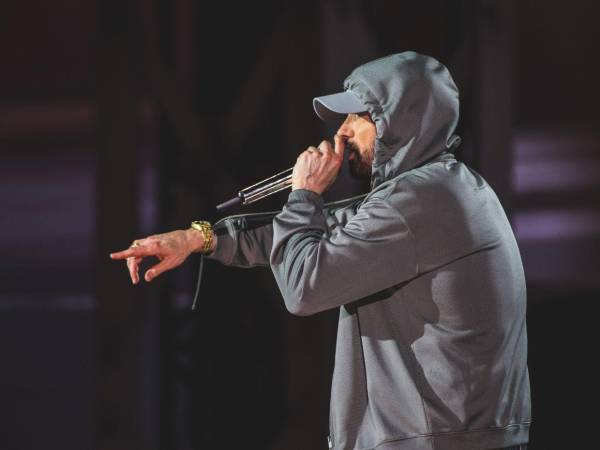 La firma de ropa Shady Limited fue lanzada en 2003 por el rapero con ropa de calle y de estilo hiphop.