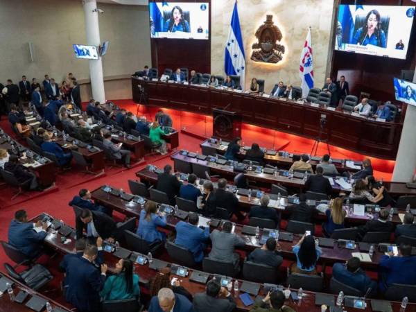 El Congreso Nacional y alcaldes de todo el país alcanzaron consensos para enfrentar la sequía y el impacto del fenómeno de El Niño.
