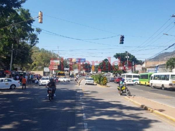 La obra que se pretende edificar en el bulevar Suyapa eliminará el cruce de semáforo a inmediaciones del Hospital Escuela Universitario (HEU).