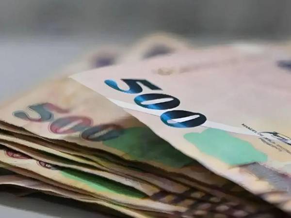 Los representantes de los trabajadores han planteado un ajuste al salario mínimo de 8.90% para 2026,