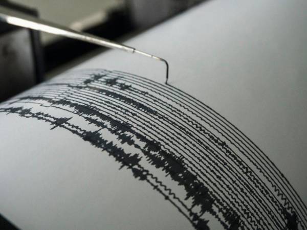 El USGS indicó que el sismo ocurrió a una profundidad aproximada de entre 67 y 72,8 kilómetros.