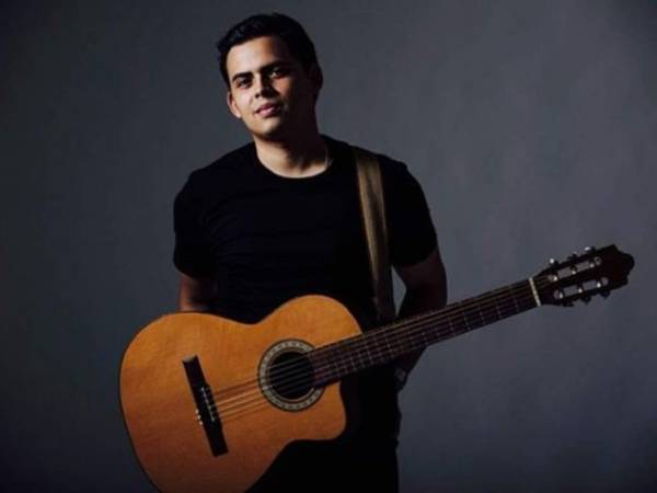 'Cómo le digo' fue la primera canción que el artista sampedrano escribió.