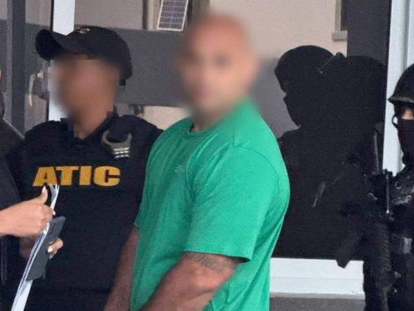 Allanan vivienda en SPS y capturan a sospechoso de pornografía infantil y agresiones en contra de dos menores.