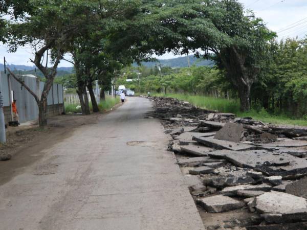 Esta situación no solo está afectando la movilidad de los pobladores de Mateo, Las Tapias y Lepaterique, sino también de comunidades como: El Jocomico, Aceituno, Achote, Cieneguita, Nueva Aldea, El Empedrado.