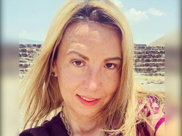 Mafe Walker, la mujer que se volvió viral tras asegurar que habla idioma alienígena, aseguró que ella sabe la fecha en que los extraterrestres llegarán a la Tierra. “Ellos ya empiezan a mostrarse”, aseguró la colombiana en una reciente entrevista. A continuación los detalles.