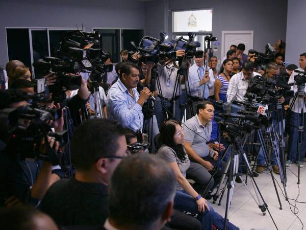 Defensores de derechos humanos consideran que la prensa debe ser respetado por los cuerpos de seguridad y la institucionalidad de Honduras, por la labor que realizan en la cobertura de elecciones.