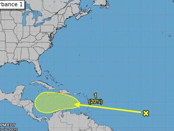 Una onda tropical con rumbo al Caribe presenta un 20% de posibilidad de desarrollo ciclónico en una semana, según informó