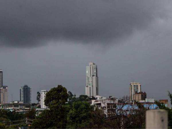 Cenaos informó que se espera lluvias y chubascos en algunas regiones del país.