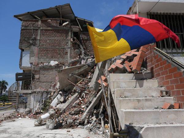 El terremoto también deja hasta el momento 146.188 familias damnificadas.