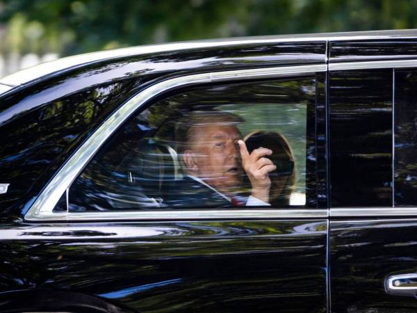 El mandatario decidió condecorar al asesinado Charlie Kirk durante la conmemoración de la caída de las Torres Gemelas.