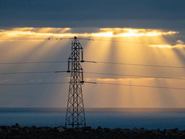 Irán amenaza con destruir el sector energético del Golfo si el suyo vuelve a ser nuevamente atacado.