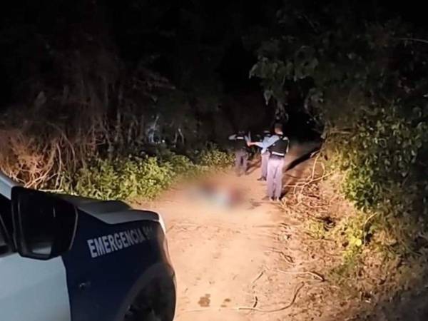 Agentes de la Policía Nacional se hicieron presente en el lugar de los hechos.