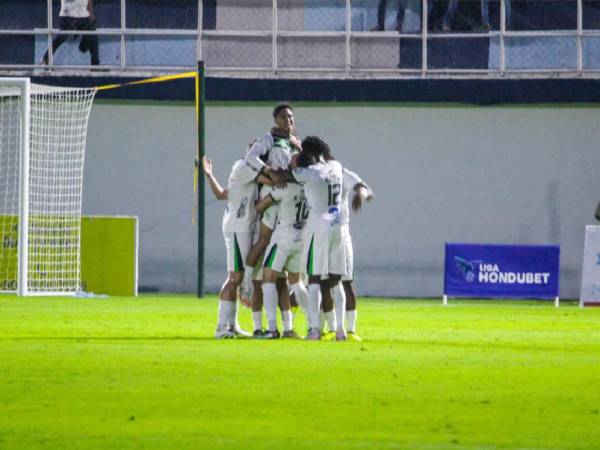 Imágenes del desarrollo del partido.