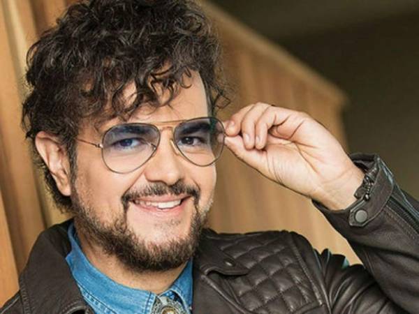 El cantante Aleks Syntek, sueña con conquistar Hollywood para recaudar fondos en pro de la niñez.